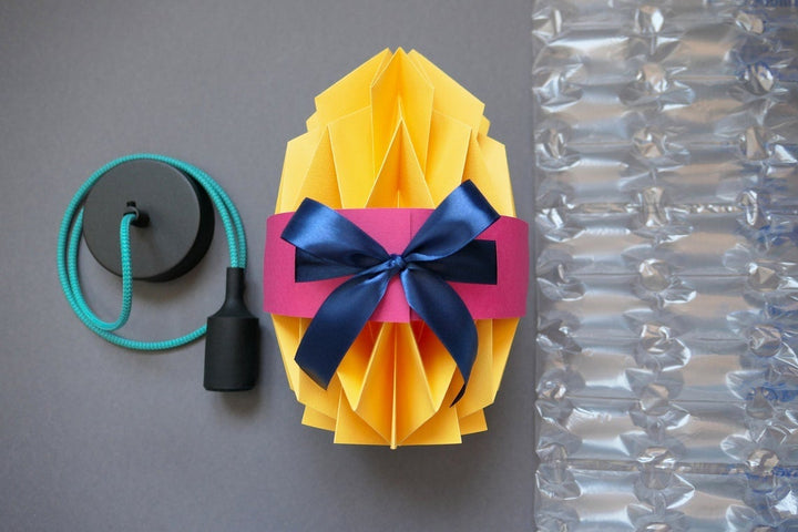 Lampes d'origami, emballage#couleur_brun